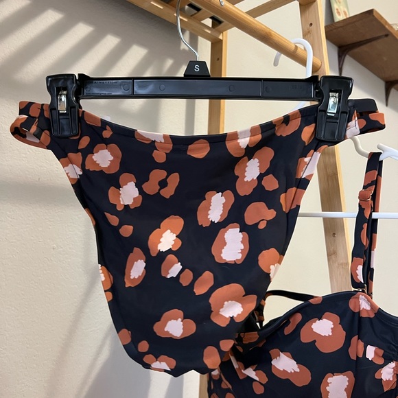 Shade & Shore Matching Bikini Set - Picture 5 of 7